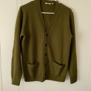Uniqlo Men's Green Cardigan Sweater